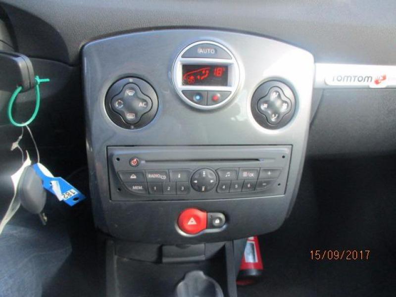 autoradio renault clio 3