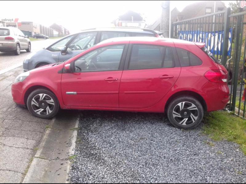 Annonce Renault clio iii (2) 1.2 16v 75 tomtom live 5p 2013