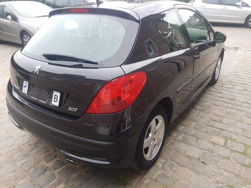 Peugeot 7 Premium Pack 1 4 I 16v Vvt 95 3p Km