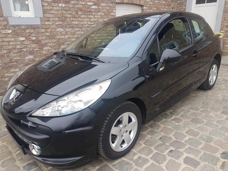 Peugeot 7 Premium Pack 1 4 I 16v Vvt 95 3p Km