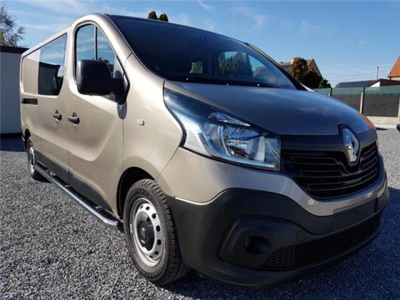 Renault Trafic Carquefou 43740 euros GRIS COMETE L2H1 3T 2.0